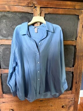 H&M Light Blue Women's Button-Up Blouse